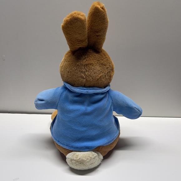 Peter Rabbit plush toy - Picture 2 of 5